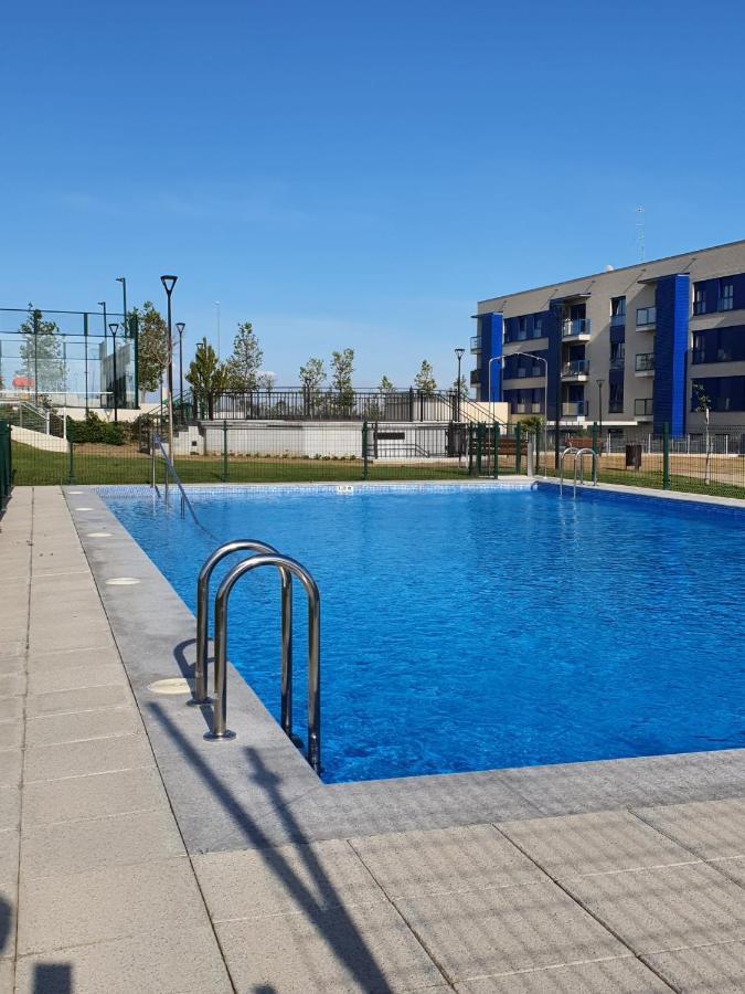 Apartamento Nuevo, Accesible Y Con Piscina !!! Apartment Salamanca Exterior foto